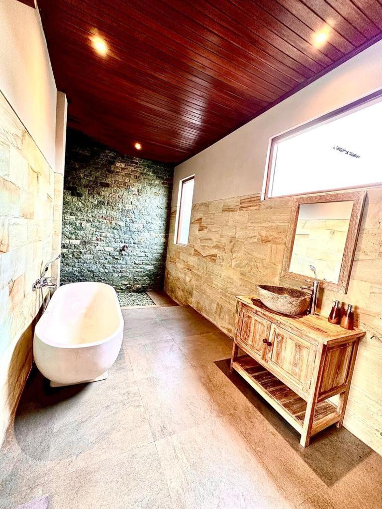 The Madawa Suites Ubud  Bagian luar foto